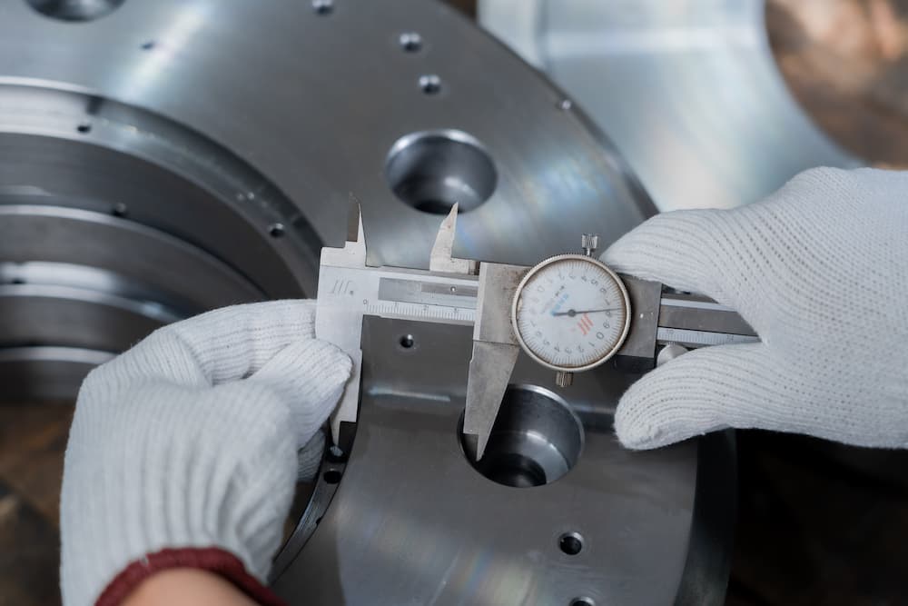 Dimensional accuracy measurement of machined parts